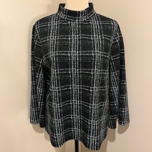Ann Taylor Black & White Windowpane Mock. Neck Back Zip Top, L